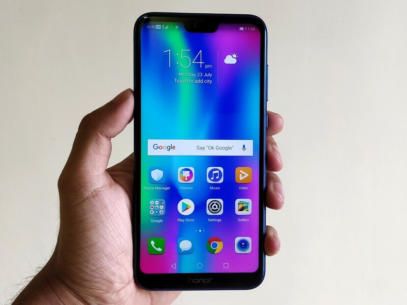 Honor 9N তে রয়েছে একটি 5.84 ইঞ্চি FHD+ ডিসপ্লে। এই ডিসপ্লের অ্যাসপেক্ট রেশিও 19:9। Honor 9N এর ভিতরে থাকবে HiSilicon Kirin 659 চিপসেট, 3GB/ 4GB RAM আর 32GB/ 64GB/ 128GB স্টোরেজ। (Image: Honor)