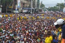 ২১ জুলাইয়ের মঞ্চে কংগ্রেসে ভাঙন ! মমতার সভায় যোগ দিলেন একদল কংগ্রেস নেতা ২১ জুলাইয়ের মঞ্চে কংগ্রেসে ভাঙন ! মমতার সভায় যোগ দিলেন একদল কংগ্রেস নেতা