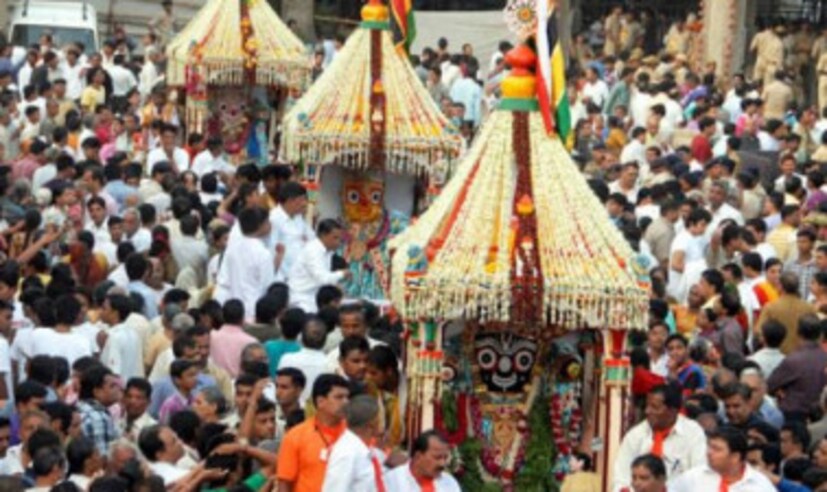 পুরীর রথযাত্রার পরেই ভারতের দ্বিতীয় প্রাচীনতম রথযাত্রা আমেদাবাদের রথযাত্রা । ১৩০ বছরেরও বেশি পুরনো এই রথযাত্রা । 