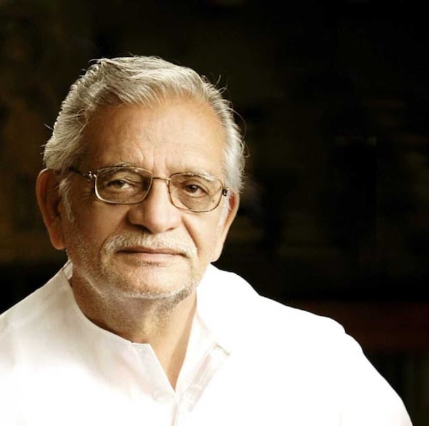 বিমল রায় ভেবেছিলেন কালকূটের ‘‌অমৃতকুম্ভের সন্ধানে’‌ নিয়ে ছবি করবেন। বেশ খানিকটা কাজ হয়েও গিয়েছিল, যুক্ত ছিলেন গুলজারও। ছবিটা শেষ পর্যন্ত হয়নি। সত্যজিৎ রায় ভেবেছিলেন ‘‌গুপী গাইন বাঘা বাইন’‌ হিন্দিতে করবেন। আলোচনা হত গুলজারের সঙ্গে। সেটাও হয়নি। Photo Source: Collected