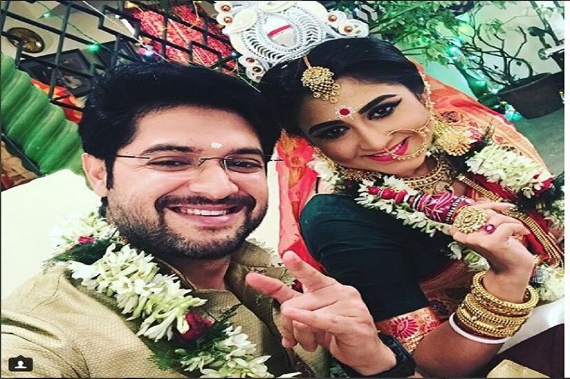 বেতনের একটি নির্দিষ্ট শতাংশ বাড়াতে হবে এবং তা দ্রুততার সঙ্গে অন্তর্ভূক্ত করতে হবে ৷ প্রসঙ্গত এই সব নিয়েই সহমতে আসার পরেও আবার সিঁদুরে মেঘ দেখা দিয়েছে ৷ ছবি সংগৃহীত ৷ 