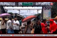 Video: ফের ইয়ার ফোন কানে লাইন পারাপার, খড়দহ স্টেশনে ট্রেনে কাটা পড়ে মৃত্যু কলেজ ছাত্রের Video: ফের ইয়ার ফোন কানে লাইন পারাপার, খড়দহ স্টেশনে ট্রেনে কাটা পড়ে মৃত্যু কলেজ ছাত্রের