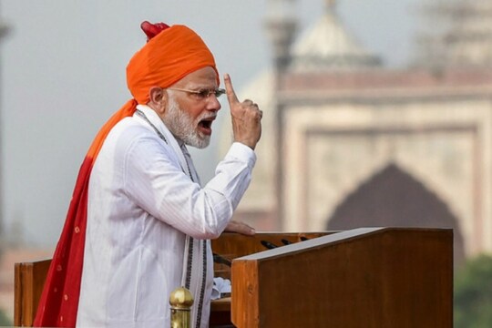 Prime Minister Narendra Modi addresses the nation during Independence Day celebrations at the historic Red Fort in Delhi on August 15, 2018. (PTI)