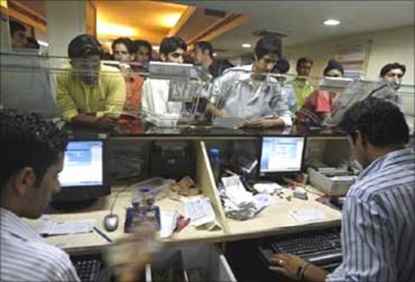 গত সপ্তাহরে IPPB-র সিইও সুরেশ শেঠি জানিয়েছেন IPPB ৬৫০ ব্রাঞ্চের সঙ্গে শুরু হবে ৷ এছাড়া পোস্ট অফিসে ৩২৫০ অ্যাক্সেস পয়েন্টস রয়েছে ৷ গ্রামীণ ও শহরাঞ্চলে প্রায় ১১,০০০ পোস্টম্যান বাড়ি বাড়ি গিয়ে ব্যাঙ্কিং পরিষেবা পৌঁছে দেবে ৷