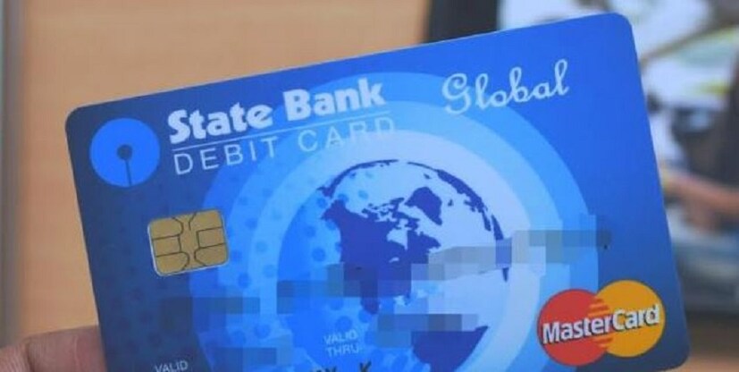কার্ডগুলো না বদলালে ৩১ শে ডিসেম্বররে পর তা অকেজো হয়ে পড়বে ৷ তাই চটজলদি বদলে ফেলুন পুরনো কার্ড ৷  (Photo Collected)