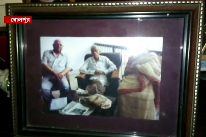 গত কয়েকদিন ধরেই বন্ধুর জন্য বাড়ছিল উৎকণ্ঠা। আজ সকালে খবর পাওয়ার পর কত স্মৃতি ভিড় করে আসছে মনে। 