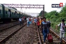 Video: লিলুয়া ও বেলুড়ের মাঝে ওভারহেডের তার ছিঁড়ে বিপত্তি Video: লিলুয়া ও বেলুড়ের মাঝে ওভারহেডের তার ছিঁড়ে বিপত্তি