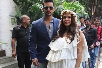 দেখে নিন নেহা ধুপিয়ার বেবি শাওয়ার প্রথম ছবিগুলি