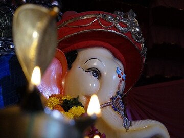 কীভাবে জন্ম হয়েছিল গণেশের ? জেনে নিন গণেশ চতুর্থীর গুরুত্ব