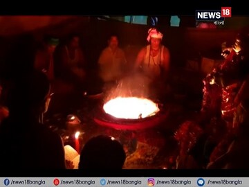 কৌশিকী অমাবস্যা: রাত হতেই তারাপীঠের মহাশ্মশানে জ্বলে উঠল কয়েক হাজার যজ্ঞ কুণ্ড কৌশিকী অমাবস্যা: রাত হতেই তারাপীঠের মহাশ্মশানে জ্বলে উঠল কয়েক হাজার যজ্ঞ কুণ্ড