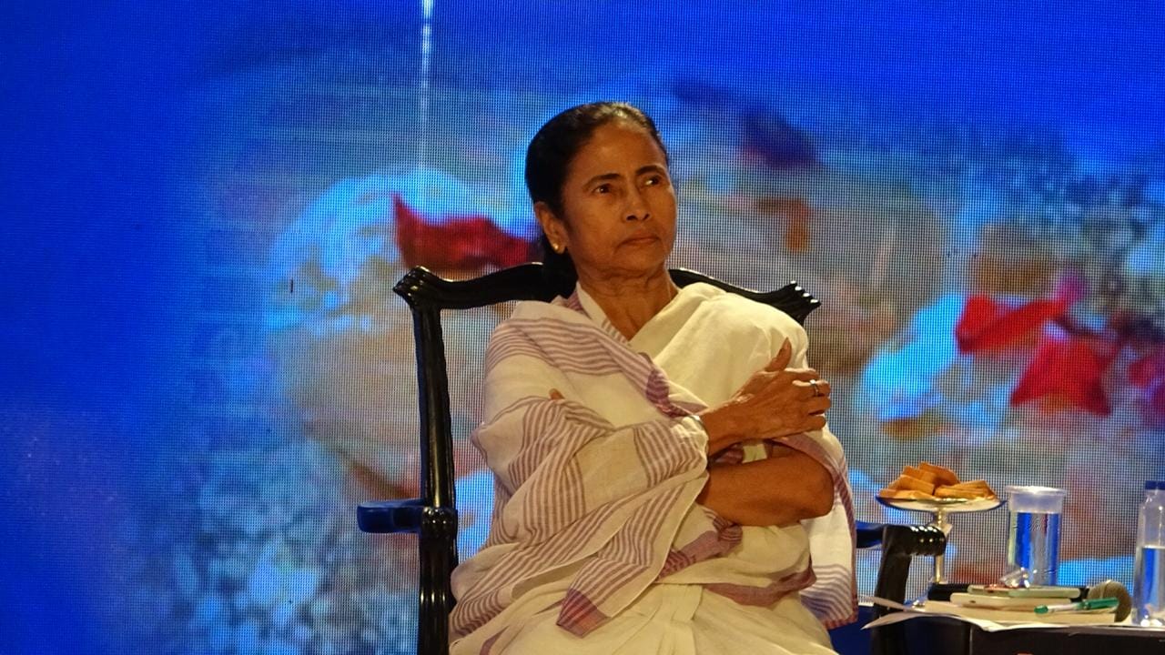 ‘মানুষ পরিবর্তন চায় ৷ এবারে পরিবর্তন আসবে বুলেট ট্রেনের মতো’ মমতা বন্দ্যোপাধ্যায় (News18 Bengali) ‘মানুষ পরিবর্তন চায় ৷ এবারে পরিবর্তন আসবে বুলেট ট্রেনের মতো’ মমতা বন্দ্যোপাধ্যায় (News18 Bengali)