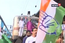 ভারত বনধে বিজেপি বিরোধী স্লোগান তোলে বিরোধী দলের কর্মী সমর্থকেরা ভারত বনধে বিজেপি বিরোধী স্লোগান তোলে বিরোধী দলের কর্মী সমর্থকেরা