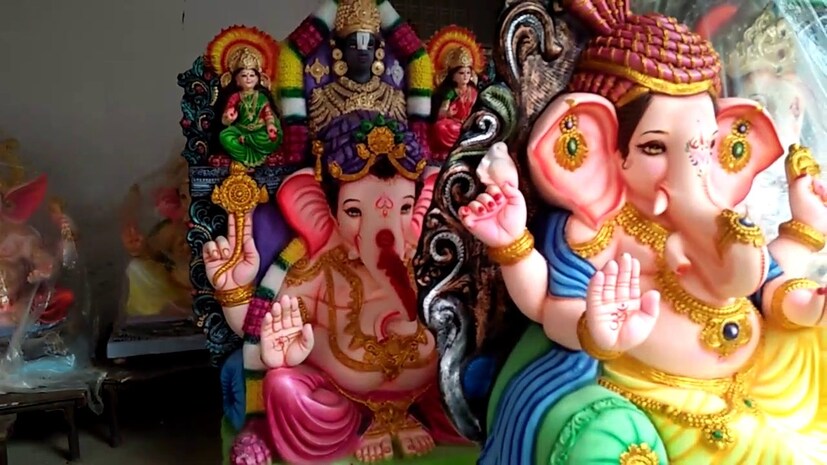 শেষ মুহূর্তে রঙের ছোঁয়ায় পূর্ণতা পেয়েছে শ্রীগণেশ ৷ ছবি সংগৃহীত ৷