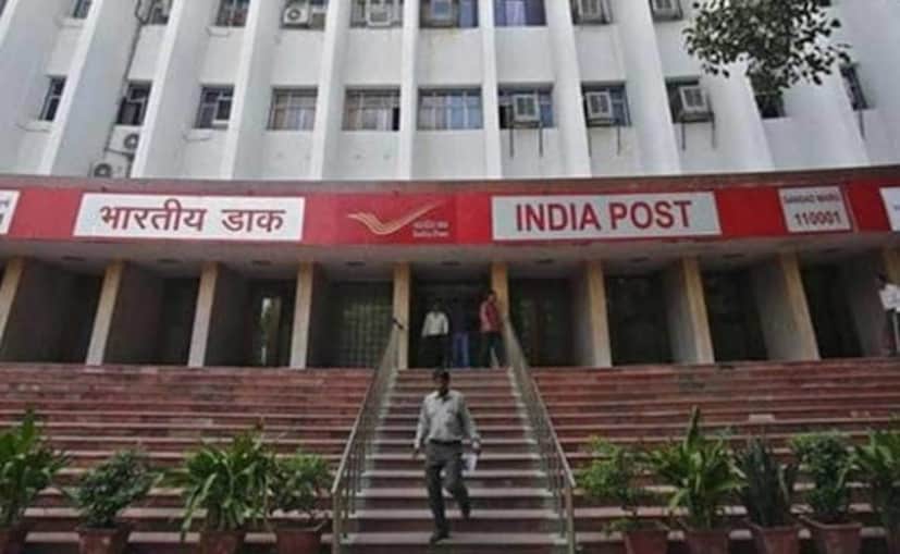  বেসিক সেভিংস অ্যাকাউন্ট - রেগুলার অ্যাকাউন্টের ও বেসিক সেভিংস অ্যাকাউন্ট অনেকটাই এক ৷ তবে এই অ্যাকাউন্টে মাসে কেবল চারবার টাকা তোলা যেতে পারে ৷