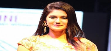 গ্ল্য়ামআনন্ড সুপারমডেল কনটেস্টে মিস ইন্ডিয়া আর্থ-এর খেতাব জেতা তানিষ্কা ভোসলে ভারতের প্রতিনিধিত্ব করবেন মিস আর্থ পেজেন্টে। গ্ল্য়ামআনন্ড সুপারমডেল কনটেস্টে মিস ইন্ডিয়া আর্থ-এর খেতাব জেতা তানিষ্কা ভোসলে ভারতের প্রতিনিধিত্ব করবেন মিস আর্থ পেজেন্টে।