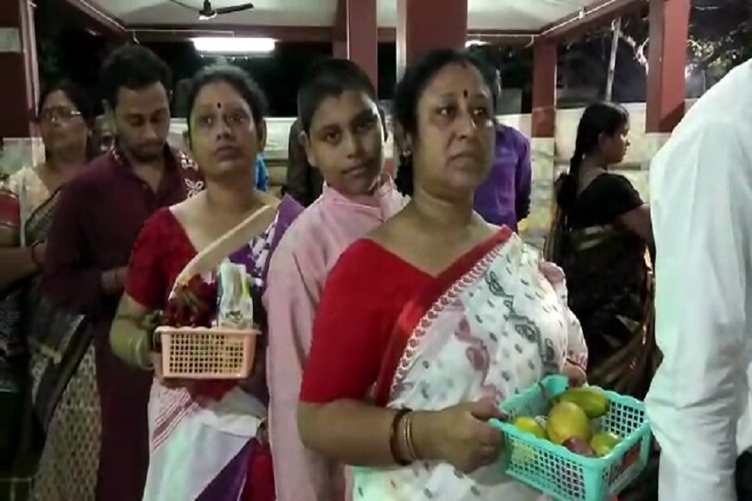 যতই দুঃখ তুমি দেবে দাও . . .তুমি ছাড়া এ আঁধারে গতি নেই ৷