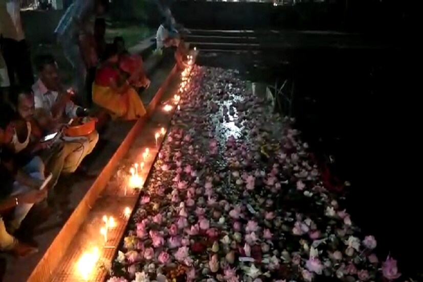 যেখানে মায়ের উপস্থিতি স্পশ্ট ৷