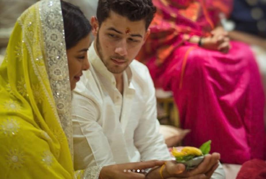 • সূত্রের খবর, নিক-প্রিয়াঙ্কার বিয়েতে এলাহি ভোজের আয়োজন থাকছে ৷ আর যেহেতু রাজকীয় বিয়ে ৷ তাই ভোজেনের ব্যবস্থাও থাকছে রাজকীয় ৷ ছবি: ইনস্টাগ্রাম ৷ • সূত্রের খবর, নিক-প্রিয়াঙ্কার বিয়েতে এলাহি ভোজের আয়োজন থাকছে ৷ আর যেহেতু রাজকীয় বিয়ে ৷ তাই ভোজেনের ব্যবস্থাও থাকছে রাজকীয় ৷ ছবি: ইনস্টাগ্রাম ৷