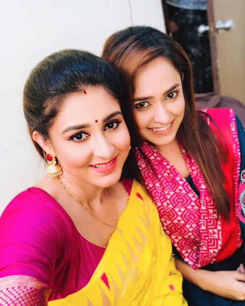 এই তো কিছুদিন আগে ‘ফাগুন বউ’ ধারাবাহিকে মিশমি অভিনীত চরিত্রটির জন্য ‘মহুল’আর ‘রোদ্দুর’-এর মধ্যে কনফিউশন তৈরি হয়েছিল ৷ ছবি: ইনস্টাগ্রাম ৷
