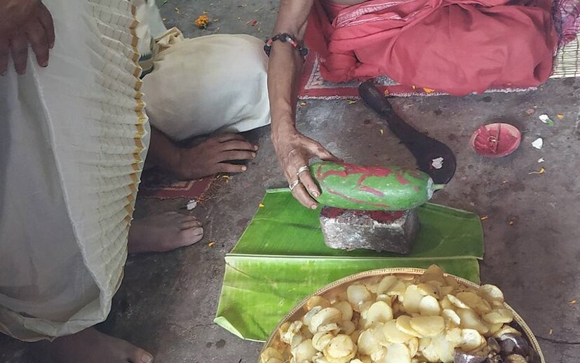আগে এখানে পশুবলির প্রচলন থাকলেও বর্তমানে সেই চল আর নেই ৷ Photo Courtesy - Sarmistha Dhar / Facebook Account 