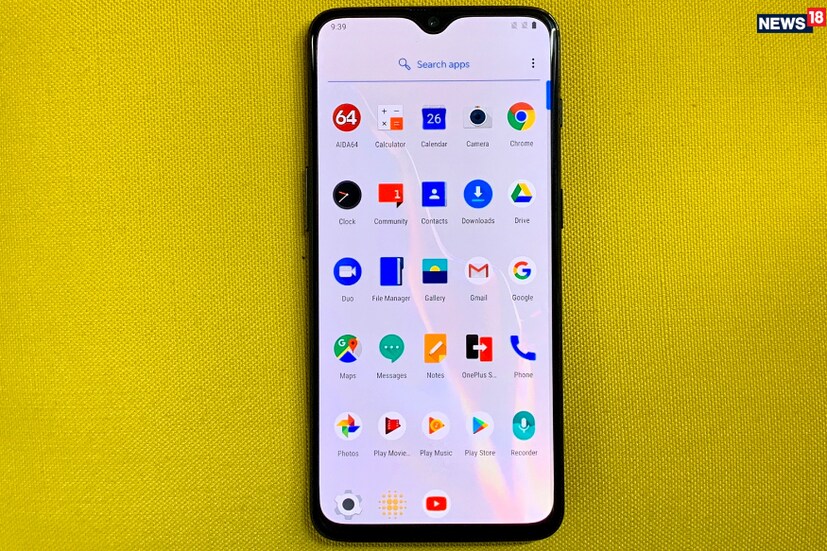 ডুয়াল সিম OnePlus 6T ফোনে চলবে Android 9.0 Pie অপারেটিং সিস্টেম। এর উপরেই চলবে কোম্পানির নিজস্ব OxygenOS স্কিন। (Photo: News18)
