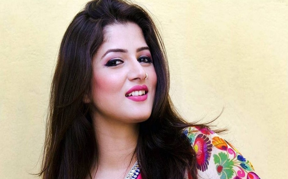 ছবিটি পরিচালনা করছের শামীম আহমেদ রনী। খবর, শ্রাবন্তী এই ছবিতে অভিনয়ের জন্য চুক্তিবদ্ধ হয়েছেন । তবে, শ্রাবন্তীর বিপরীতে কোন নায়ককে দেখা যাবে, তা এখনও চূড়ান্ত হয়নি। ছবিটি পরিচালনা করছের শামীম আহমেদ রনী। খবর, শ্রাবন্তী এই ছবিতে অভিনয়ের জন্য চুক্তিবদ্ধ হয়েছেন । তবে, শ্রাবন্তীর বিপরীতে কোন নায়ককে দেখা যাবে, তা এখনও চূড়ান্ত হয়নি।