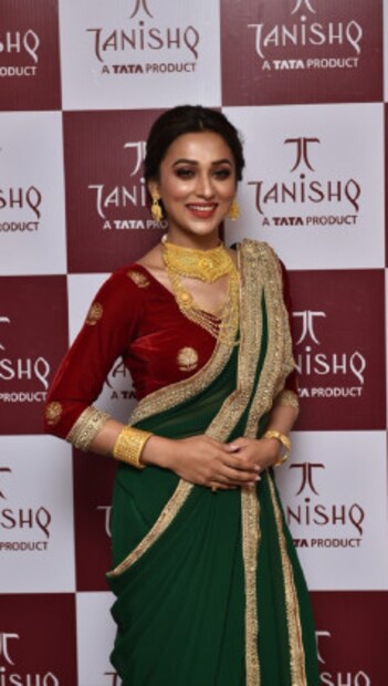 এতদিন পর্যন্ত প্রতি ১০ গ্রাম সোনার দাম ছিল ৩১ হাজার ৬৫০ টাকা। তা ২২০ টাকা আরও কমল।