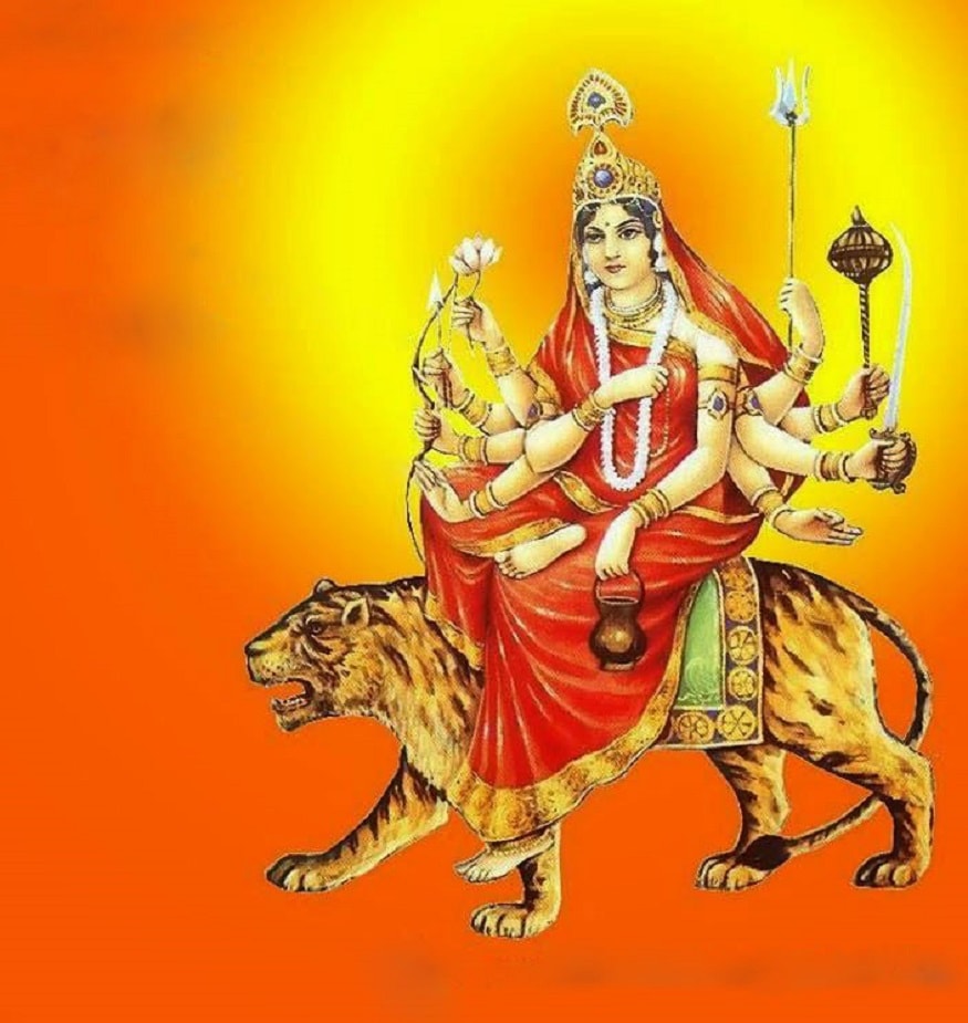 তৃতীয় রূপটি চন্দ্রঘণ্টা। দেবীদুর্গার মহিষাসুর বধের জন্য দেবরাজ ইন্দ্রের প্রদত্ত ঘন্টা যার মধ্যে গজরাজ ঐরাবতের মহাশক্তি নিহিত ছিল, চন্দ্রের চেয়েও লাবণ্যবতী ইনি। মা চন্দ্রঘণ্টা সাংসারিক সমস্ত কষ্ট থেকে মুক্তি দেন। (Photo collected) তৃতীয় রূপটি চন্দ্রঘণ্টা। দেবীদুর্গার মহিষাসুর বধের জন্য দেবরাজ ইন্দ্রের প্রদত্ত ঘন্টা যার মধ্যে গজরাজ ঐরাবতের মহাশক্তি নিহিত ছিল, চন্দ্রের চেয়েও লাবণ্যবতী ইনি। মা চন্দ্রঘণ্টা সাংসারিক সমস্ত কষ্ট থেকে মুক্তি দেন। (Photo collected)