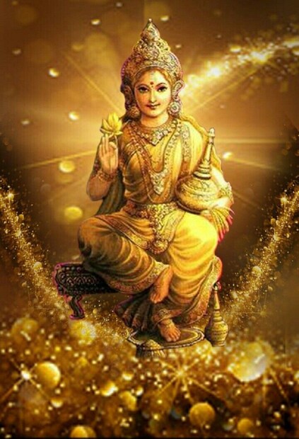 ইনিও মায়ের গুণী মেয়ে ৷ প্রচলিত আছে যাঁরা মা সরস্বতীকে প্রেম করে থাকেন মা লক্ষ্মী তাঁদের সঙ্গে সঙ্গেই থাকেন ৷ প্রতি বৃহস্পতিবার মা প্রতিটি গৃহস্থেই মায়ের বন্দনা হয়ে থাকে ৷ সবে পার হয়েছে কোজাগরী লক্ষ্মীপুজো ৷ মা লক্ষ্মীর কৃপা অত্যন্ত পরিমাণে দরকার মায়ের কৃপা না থাকলে জীবন আর জীবন থাকেনা মরুভূমি হয়ে ওঠে ৷ মা লক্ষ্মী সব সময়েই তাঁর সন্তানদের আগলে রাখেন ৷ মা লক্ষ্মী কম বেশি সবার কাছেই বিরাজ করে থাকেন আমরা আমাদের মাকে ধরে রাখতে পারিনা সে তো আমাদেরই ব্যর্থতা ৷ ছবি সংগৃহীত ৷