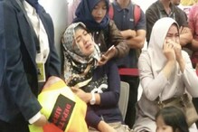ইন্দোনেশিয়ায় প্রথম দুর্ঘটনার শিকার বোয়িং ৭৩৭ বিমান, পাওয়া গেল আসনের ধ্বংসাবশেষ ইন্দোনেশিয়ায় প্রথম দুর্ঘটনার শিকার বোয়িং ৭৩৭ বিমান, পাওয়া গেল আসনের ধ্বংসাবশেষ