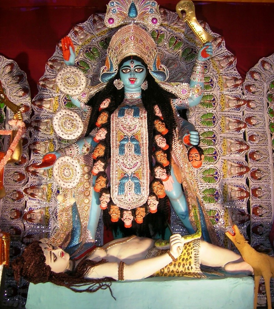 শাস্ত্র মতে মা হলেন সব কষ্টের নিবারক। তাই তো এক মনে দেবীর আরাধনা করলে গৃহস্থের প্রতিটি কোণায় এত মাত্রায় পজেটিভ শক্তির বিকাশ ঘটে যে, যে কোনও ধরনের পারিবারিক ঝামেলা মিটে যেতে যেমন সময় লাগে না, তেমনি গৃহস্থে সুখ-শান্তির পরিবেশ বজায় থাকে। (Photo collected) শাস্ত্র মতে মা হলেন সব কষ্টের নিবারক। তাই তো এক মনে দেবীর আরাধনা করলে গৃহস্থের প্রতিটি কোণায় এত মাত্রায় পজেটিভ শক্তির বিকাশ ঘটে যে, যে কোনও ধরনের পারিবারিক ঝামেলা মিটে যেতে যেমন সময় লাগে না, তেমনি গৃহস্থে সুখ-শান্তির পরিবেশ বজায় থাকে। (Photo collected)