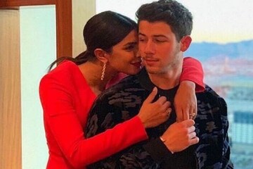 বাচ্চা কোলে নিক! মার্কিন মুলুকে ভাত খাচ্ছেন ‘আইবুড়ো’ প্রিয়াঙ্কা ...