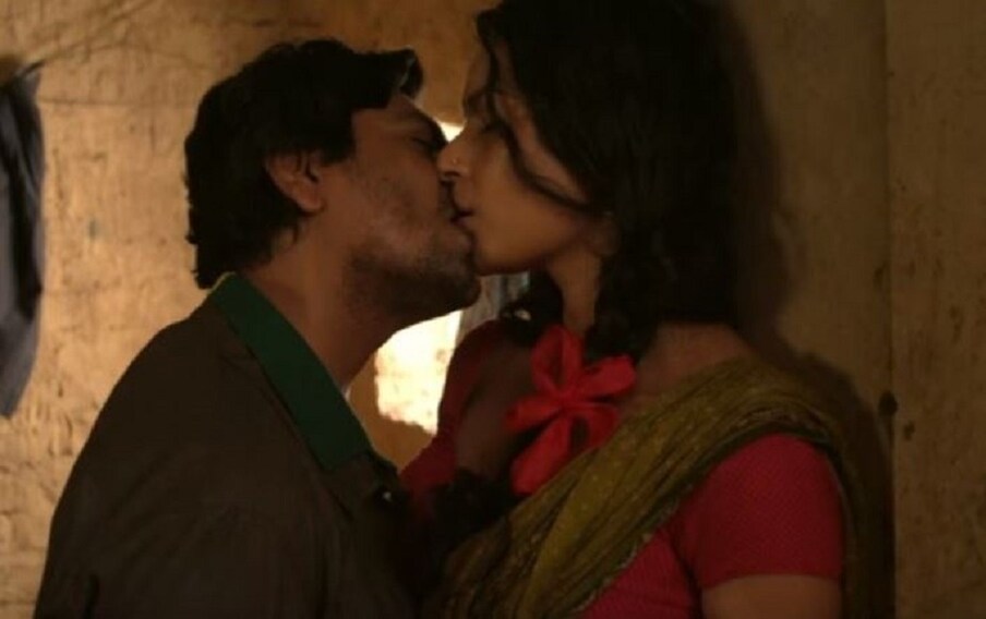  ‘‘বাবুমশাই বন্দুকবাজ’’ ছবি যখন স্ক্রিনে এসেছিল তখন যত না প্রচার পেয়েছে এখন #Me Too ক্যাম্পেনে -র জেরে তার চেয়েও অনেক বেশি এখন লাইমলাইটে ৷ Photo - Screen Grab