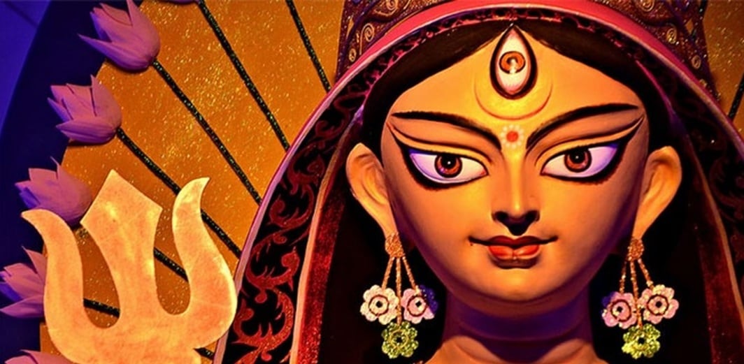 • সপ্তমী থেকে নবমী: রোজই ট্রেন চলবে ২২৪টি ৷ দুপুর ১:৪০-২:১০ পর্যন্ত ১৫ মিনিট অন্তর, ২:১০-৩টে পর্যন্ত ১০ মিনিট, ৩-সন্ধ্যা৬:৩০ পর্যন্ত ৭ মিনিট, ৬:৩০-৯:৩০ পর্যন্ত ৬ মিনিট অন্তর, ৯:৩০-১টা পর্যন্ত ৭ মিনিট অন্তর, রাত ১-২টো পর্যন্ত ১০ মিনিট অন্তর, ২-ভোর৪টে পর্যন্ত ১৫ মিনিট অন্তর চলবে মেট্রো ৷ • সপ্তমী থেকে নবমী: রোজই ট্রেন চলবে ২২৪টি ৷ দুপুর ১:৪০-২:১০ পর্যন্ত ১৫ মিনিট অন্তর, ২:১০-৩টে পর্যন্ত ১০ মিনিট, ৩-সন্ধ্যা৬:৩০ পর্যন্ত ৭ মিনিট, ৬:৩০-৯:৩০ পর্যন্ত ৬ মিনিট অন্তর, ৯:৩০-১টা পর্যন্ত ৭ মিনিট অন্তর, রাত ১-২টো পর্যন্ত ১০ মিনিট অন্তর, ২-ভোর৪টে পর্যন্ত ১৫ মিনিট অন্তর চলবে মেট্রো ৷