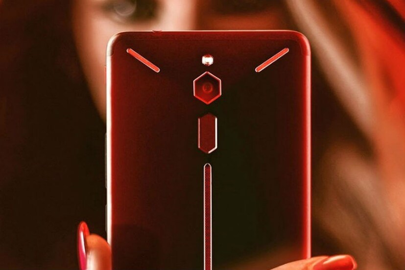 শিঘ্রই Red Magic 2 গেমিং স্মার্টফোন লঞ্চ করবে ZTE –র সাব ব্র্যান্ড Nubia।  এই বছরের শুরুতে কোম্পানির প্রথম গেমিং ফোন Red Magic লঞ্চ করেছিল Nubia। সেই ফোনের পরবর্তী ভার্সান Red Magic 2। (Photo collected)