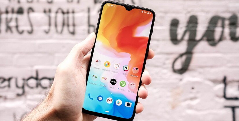 কানেক্টিভিটির জন্য OnePlus 6T তে রয়েছে 4G VoLTE, Wi-Fi 802ac (ডুয়াল ব্যান্ড, 2.4GHz and 5GHz), Bluetooth v5.0, NFC, GPS/ A-GPS আর একটি USB Type-C (v2.0) পোর্ট। (Photo collected)