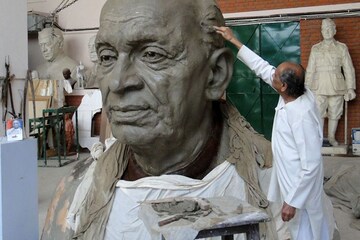 #StatueOfUnity: বিশ্বের সবচেয়ে উঁচু মূর্তিটি বানালেন ৯৩বছরের বৃদ্ধ, চিনুন তাঁকে