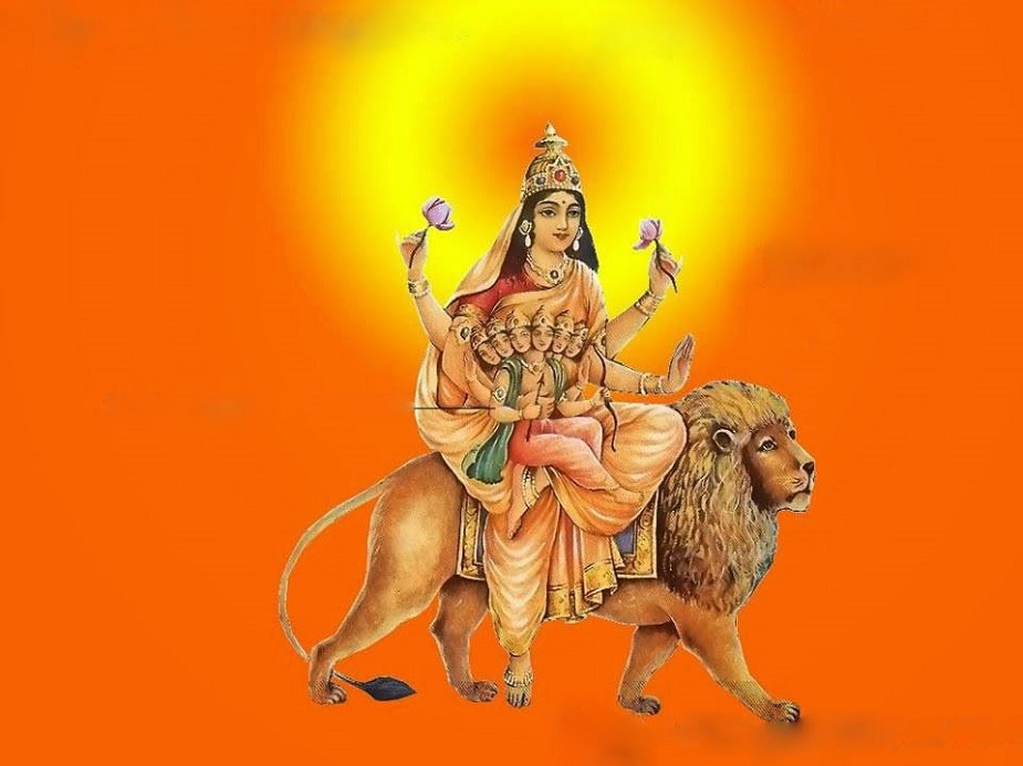 পঞ্চম রূপটি স্কন্দমাতা। দেব সেনাপতি কার্তিকেয় বা স্কন্দের মা। মা স্কন্দমাতা গৃহের যে কোনও রকম অশান্তি নাশ করেন। (Photo collected) পঞ্চম রূপটি স্কন্দমাতা। দেব সেনাপতি কার্তিকেয় বা স্কন্দের মা। মা স্কন্দমাতা গৃহের যে কোনও রকম অশান্তি নাশ করেন। (Photo collected)
