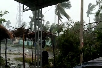 তিতলির রোষানলে পুড়ে ছাই ২১