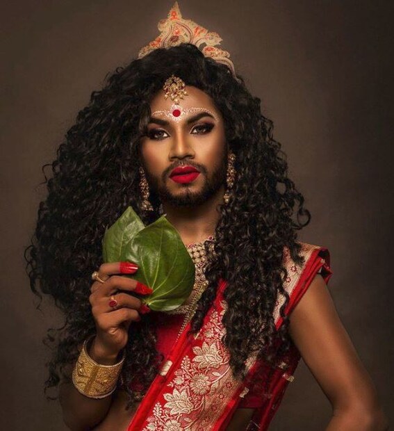 এক ঝলকে কিছুটা অশ্বস্তি হতে পারে ছবিগুলি দেখে ৷ কিন্তু ভাল করে দেখলে মনে হবে যে সত্যি যেন প্রতিটি মানুষের মধ্যে রয়েছে অর্ধনারীশ্বর সত্ত্বা ৷ Photo Courtesy: Facebook