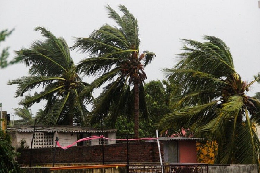 প্রধানমন্ত্রী নরেন্দ্র মোদি তামিলনাডুর মুখ্যমন্ত্রী পালানিস্বামীর সঙ্গে ফোনে কথা বলে জেনেছেন বিপর্যয়ের কথা ৷ কেন্দ্রের পক্ষ থেকে যাবতীয় সাহায্যের আশ্বাস দিয়েছেন কেন্দ্রীয় স্বরাষ্ট্রমন্ত্রী রাজনাথ সিং-ও ৷ প্রতীকী ছবি ৷ প্রধানমন্ত্রী নরেন্দ্র মোদি তামিলনাডুর মুখ্যমন্ত্রী পালানিস্বামীর সঙ্গে ফোনে কথা বলে জেনেছেন বিপর্যয়ের কথা ৷ কেন্দ্রের পক্ষ থেকে যাবতীয় সাহায্যের আশ্বাস দিয়েছেন কেন্দ্রীয় স্বরাষ্ট্রমন্ত্রী রাজনাথ সিং-ও ৷ প্রতীকী ছবি ৷