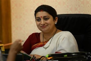 ‘‘কেন সিঁথিতে সিঁদুর পরেন স্মৃতি’’- প্রশ্নের উত্তরে যা জানালেন কেন্দ্রীয় মন্ত্রী ‘‘কেন সিঁথিতে সিঁদুর পরেন স্মৃতি’’- প্রশ্নের উত্তরে যা জানালেন কেন্দ্রীয় মন্ত্রী