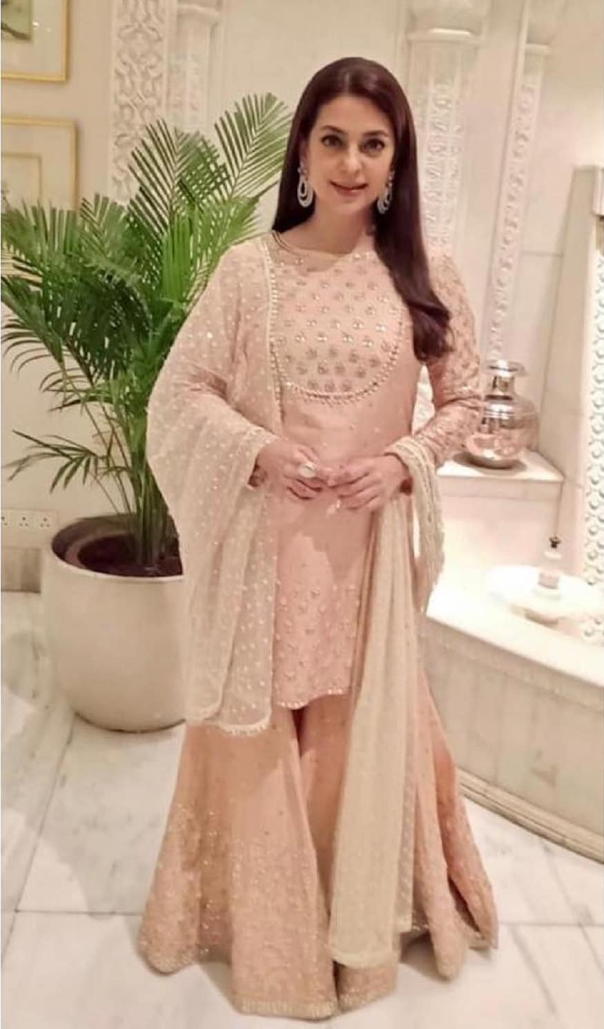 ততদিনে একে একে তাঁর ঝুলিতে উঠেছে একাধিক পুরস্কার ও সম্মান। তাঁর অভিনীত শেষ ছবি চক অ্যান্ড ডাস্টার (২০১৬)। (Image: Instagram) ততদিনে একে একে তাঁর ঝুলিতে উঠেছে একাধিক পুরস্কার ও সম্মান। তাঁর অভিনীত শেষ ছবি চক অ্যান্ড ডাস্টার (২০১৬)। (Image: Instagram)