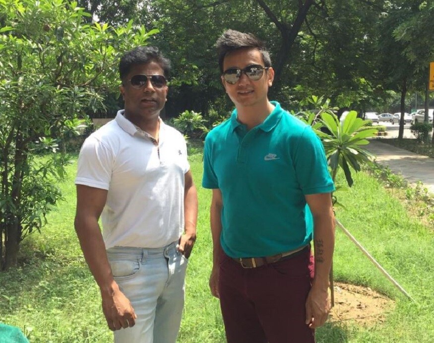 এরই মধ্যে আনন্দ কুমার ঘোষণা করলেন ছবি তৈরি হবে ভাইচুং ভুটিয়ার জীবন নিয়ে ৷ বিশ্বকাপের সময় ভারতে ফুটবল উন্মাদনা দেখার সময় থেকেই শুরু ভাবনা ৷ আর ভারতীয় ফুটবলে যিনি বিপ্লব এনেছেন সেই ভাইচুংয়ের জীবনিও সেলুলয়েডে ফুটিয়ে তুলতে চাইছেন তিনি ৷ এরই মধ্যে আনন্দ কুমার ঘোষণা করলেন ছবি তৈরি হবে ভাইচুং ভুটিয়ার জীবন নিয়ে ৷ বিশ্বকাপের সময় ভারতে ফুটবল উন্মাদনা দেখার সময় থেকেই শুরু ভাবনা ৷ আর ভারতীয় ফুটবলে যিনি বিপ্লব এনেছেন সেই ভাইচুংয়ের জীবনিও সেলুলয়েডে ফুটিয়ে তুলতে চাইছেন তিনি ৷