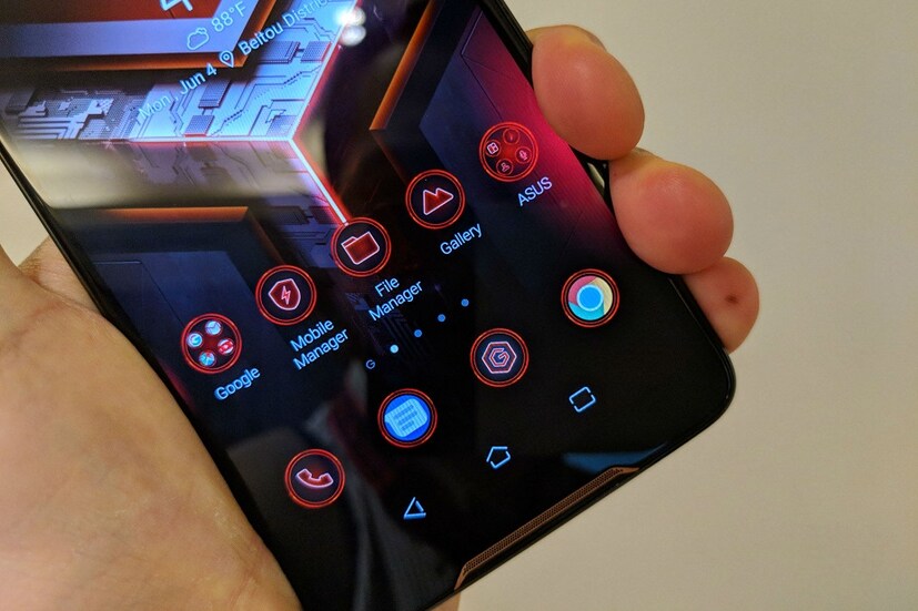 ফোনের ভিতরে রয়েছে Snapdragon 845 চিপসেট আর Adreno 630 GPU। (Photo collected)