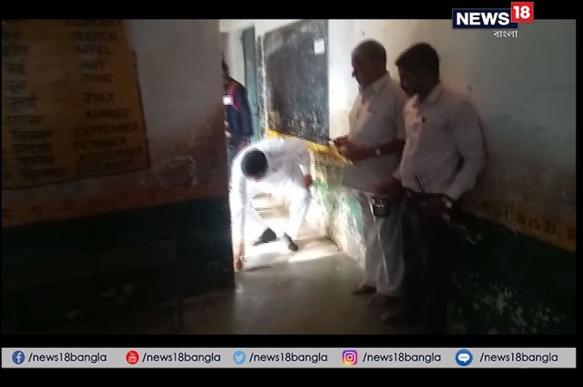  ভিএম কারচুপি, ভোটার লিস্টে নাম উধাও-সহ নানা অভিযোগের মধ্যেই ছত্তীসগড়ের শেষ পর্যায়ের নির্বাচনে ৭১.৯৩ শতাংশ ভোট পড়ল৷ সকালের দিকে ধীর গতিতে শুরু হলেও, বেলা বাড়তেই ভোটারদের লাইন বাড়তে থাকে৷ যার নির্যাস, ৭২টি আসনে ৭০ শতাংশের বেশি ভোট৷
