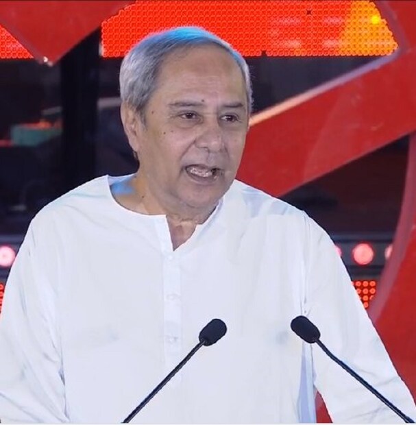 ওড়িশায় এই মেগা ইভেন্ট ঘিরে সাজো সাজো রব ছিল ৷ অবশেষে তার ঢাকে কাঠি পড়ে গেল ৷ ওড়িশার মুখ্যমন্ত্রী নবীন পট্টনায়েক জানিয়ে দিলেন এই মেগা ইভেন্টের সাফল্যের জন্য সবরকম পদক্ষেপ নিয়ে তৈরি তিনি ৷ Photo Source- Twitter 