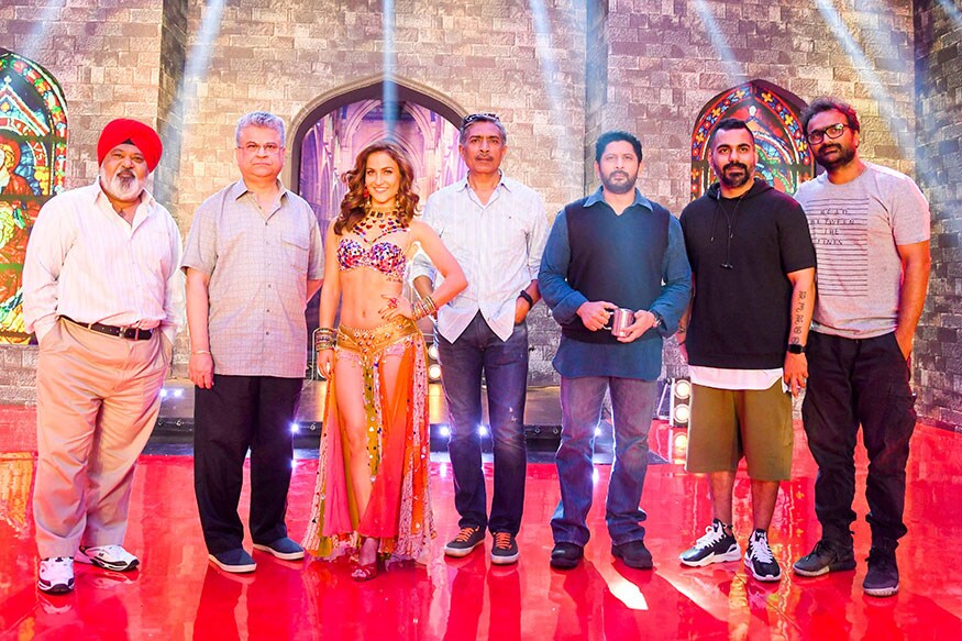 সৌরভ শ্রীবাস্তব পরিচালিত ‘ফ্রড সাইয়াঁ’ ছবিতে রয়েছেন আরশাদ ওয়ারসি, সৌরভ শুক্লা ও সারা লোরেন। (Image: Special Arrangement) সৌরভ শ্রীবাস্তব পরিচালিত ‘ফ্রড সাইয়াঁ’ ছবিতে রয়েছেন আরশাদ ওয়ারসি, সৌরভ শুক্লা ও সারা লোরেন। (Image: Special Arrangement)