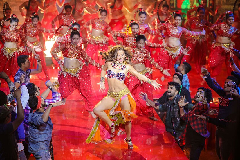 এল্লি আব্রাম সলমান খানের বিগ বসের মাধ্যমেই ভারতীয় টেলিভিশনে আত্মপ্রকাশ করেন। তাঁর অভিনীত প্রথম বলিউডের চলচ্চিত্র মিকি ভাইরাস ২০১৩ সালে মুক্তি পায়। (Image: Special Arrangement)