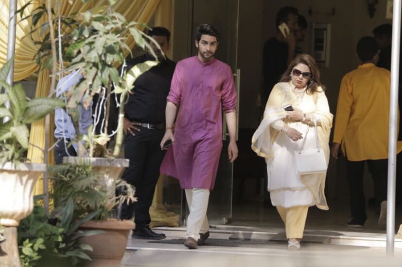 ভারসোভার পুরনো বাড়িতয়ে প্রিয়াঙ্কার বিয়ের আগে গৃহ পূজার আয়োজন করা হয় (Image: Viral Bhayani)  